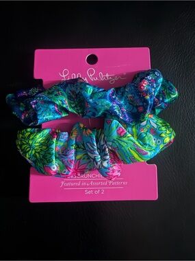 NEW. Lilly Pulitzer hair ties scrunchies set of 2 elastic satin sateen bands